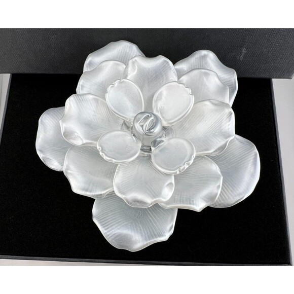 NIB WATERFORD Crystal White Rose Flower Head Paperweight Decor Floral Gift Lux - Picture 4 of 10